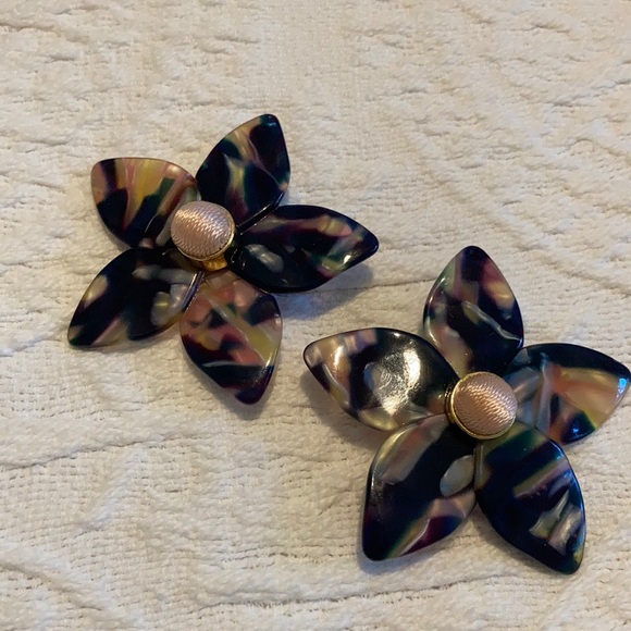 Bauble Bar statement earrings 🌺 - Picture 3 of 6